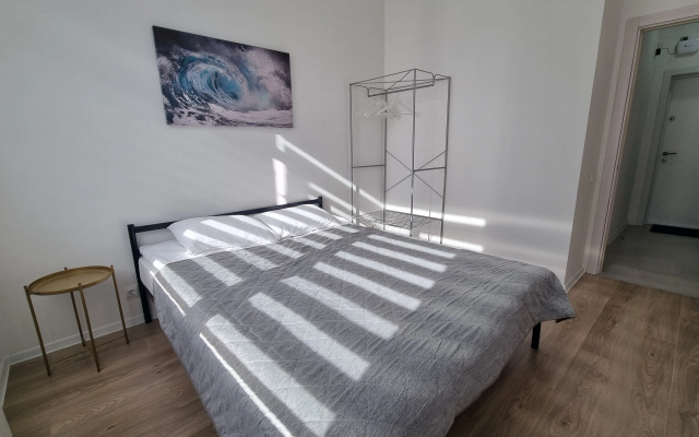 Na pereulke polimerniy Flat