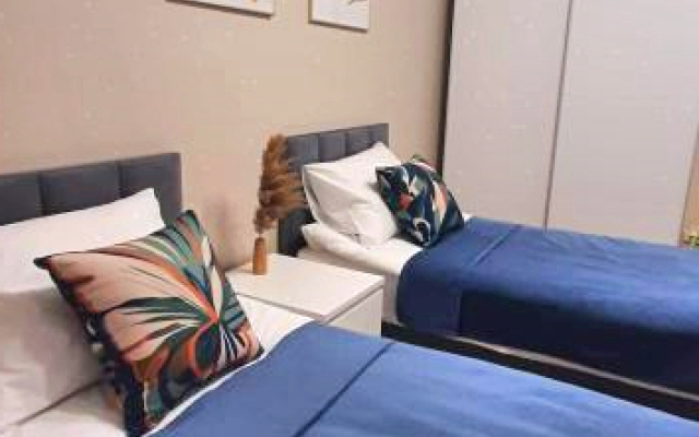 Pryamo U Morya Apartments