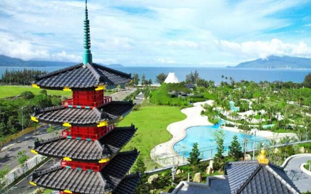 Курортный отель Da Nang  Mikazuki Japanese Resorts and Spa