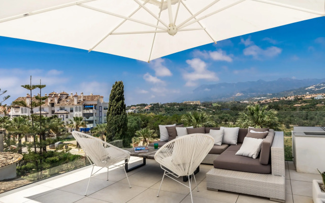 All About Villa Gladiolo