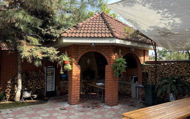 Shestikomnatnaja Usad'ba Novoznamenskaja Villa