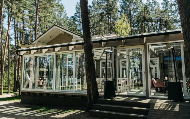 Pine River Country Hotel