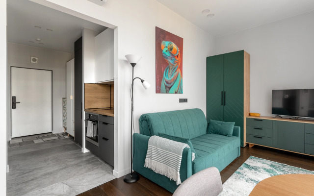 Квартира Яркая студия рядом с парком Остров Мечты