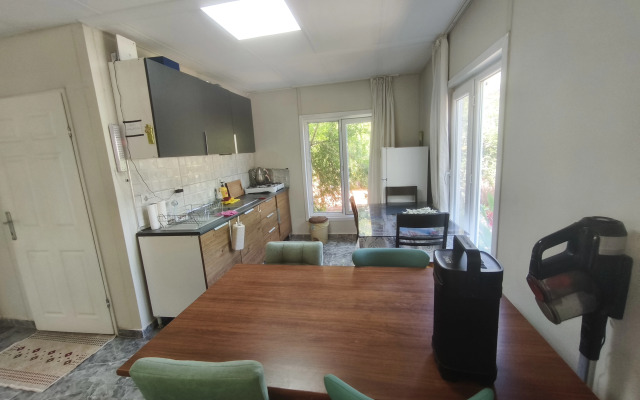 Mürteza Çam Private house