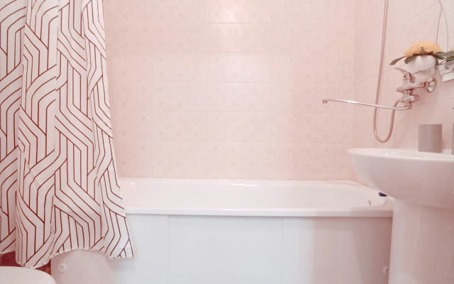 Na Ulitse Akademika Makeeva 20 Flat