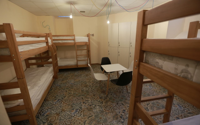 Midtown Hostel