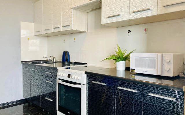 Na 15 Etazhe S Vidom Na Gorod Apartments