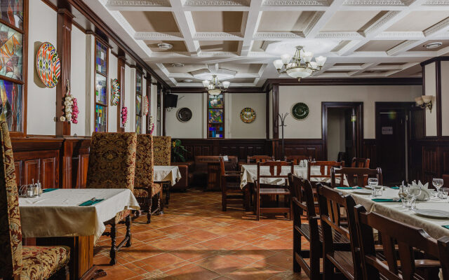 Gala-Al'pik  Hotel