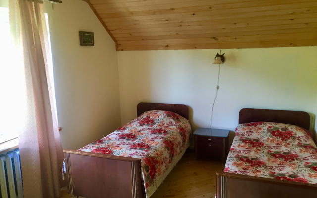 V Gorakh Dlya Semeynogo Otdykha Private House