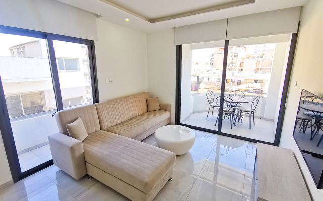 Vasilo Court Seaview City Apartments