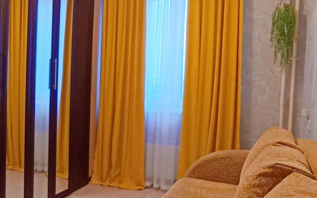 Na Ulitse Arkhitektora Aleksandrova 4 Flat