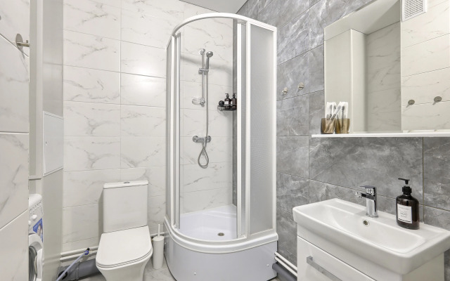 Myhome Yourhome Na Uralskoy 23 Flat