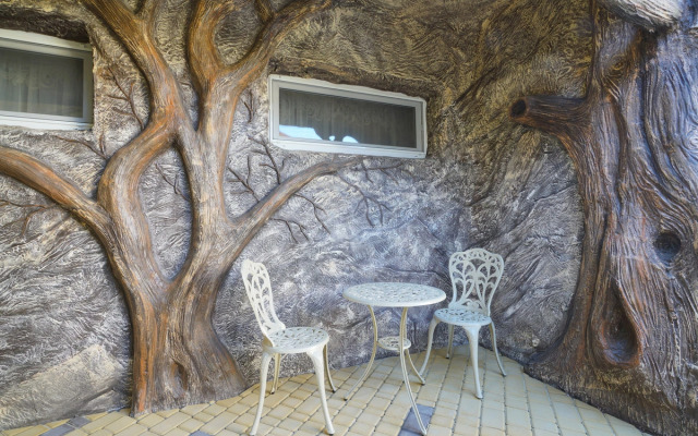 Отель Роман