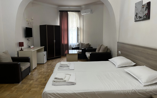 Olive Hotel
