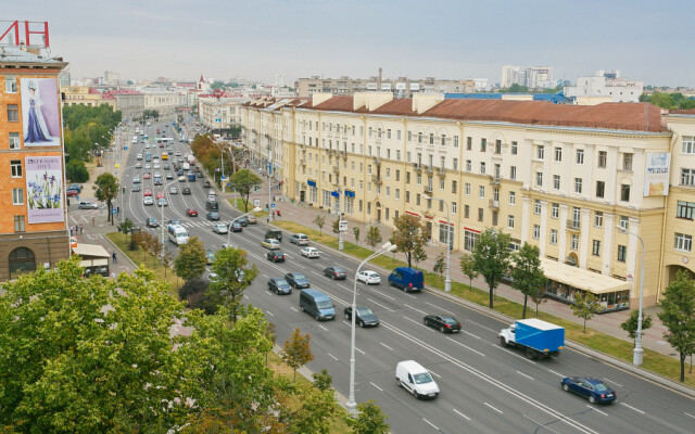 3-komn. v centre Minska dlya 7 gostej Apartament