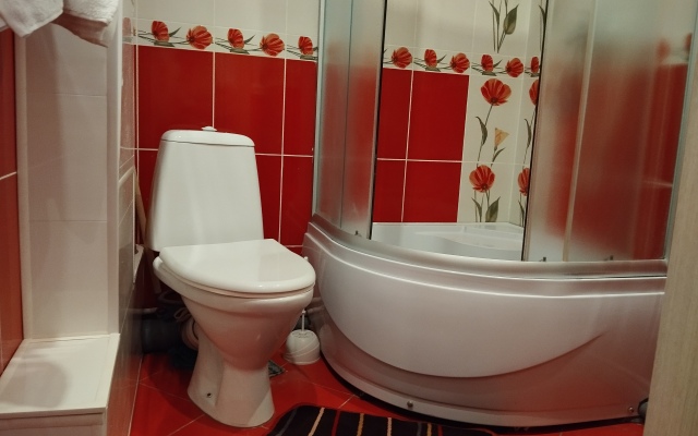 U Glavnoy Ploschadi Pobedy Flat
