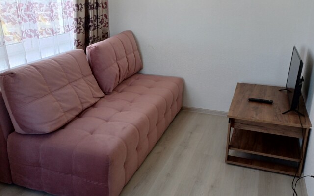 Yevrodvushka na poslednem etazhe Flat