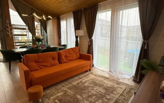 Частный дом Домик в Икше с сауной и банным чаном (Lato-76 Plus)