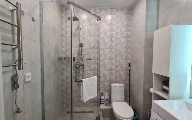 Uyutnaya S Balkonom V Sochi Flat