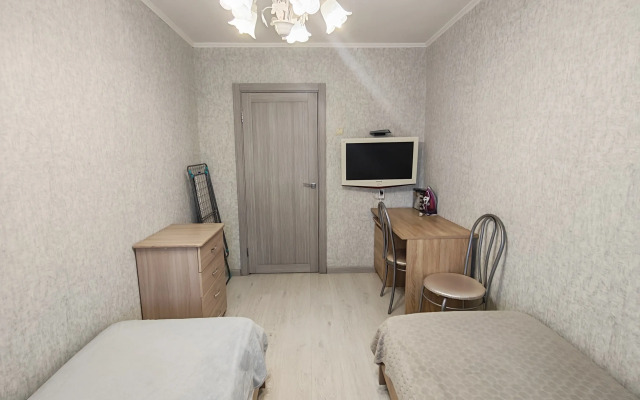 Квартира трехкомнатная в центре полностью оборудована для проживания