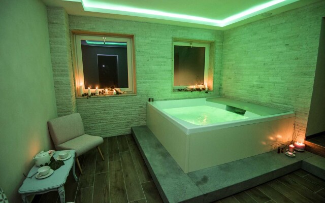 Antica Quercia Villa & Spa Apart-Hotel