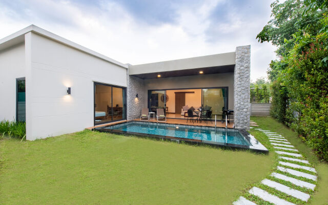 Acasia Pool Villa Resort Phuket Villa