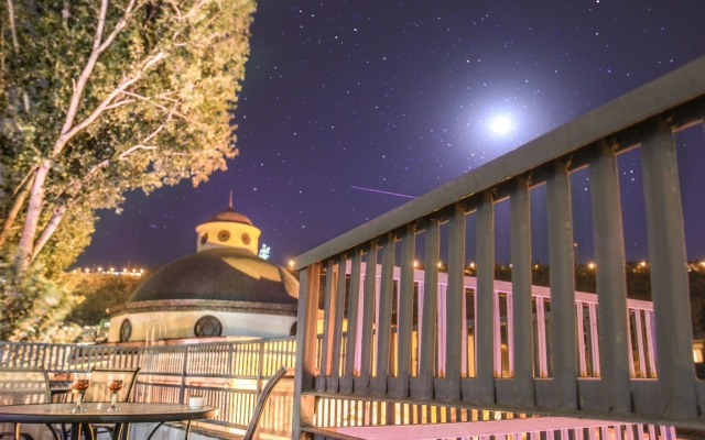 New Palace Shardeni Hotel