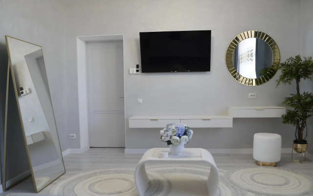 V narzannoy galereye naprotiv parka Apartments