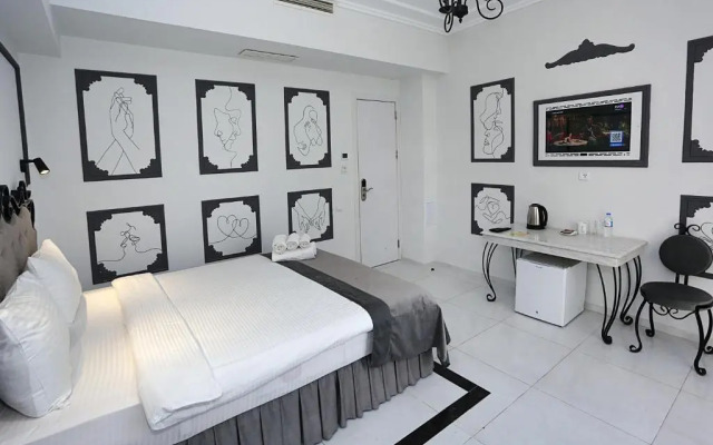 Отель The One Boutique