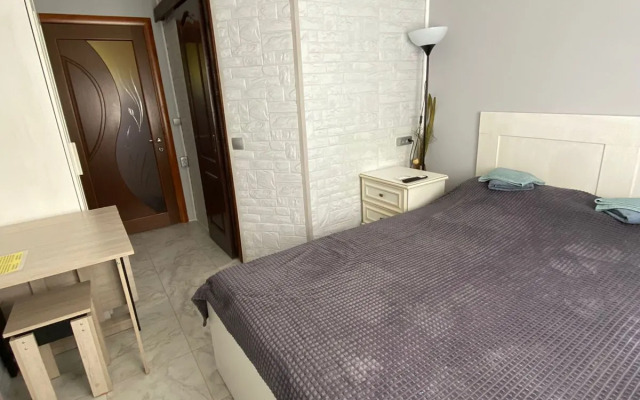 Ministudiya Ekonom Flat
