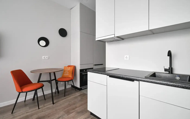 Квартира Уютная студия возле метро и пруда