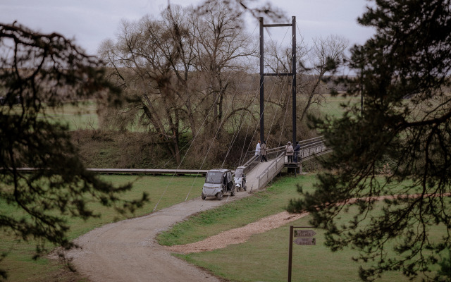 Отель Пайн Ривер