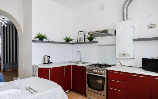 3-komn S Proyektorom Sunvilles Flat