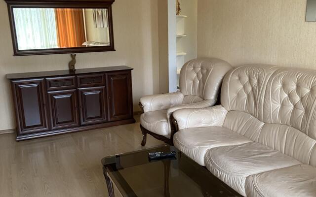 Апартаменты На Старопрегольской Набережной 16