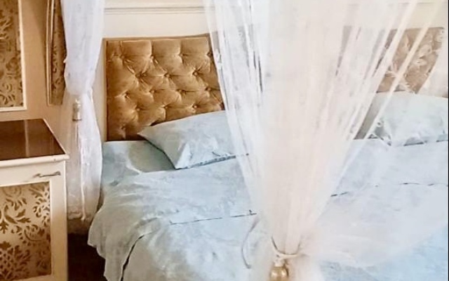Classic Apartment On Kievyan Apartments