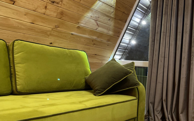 Tiny house Azau Guest house