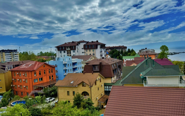 Lira Hotel