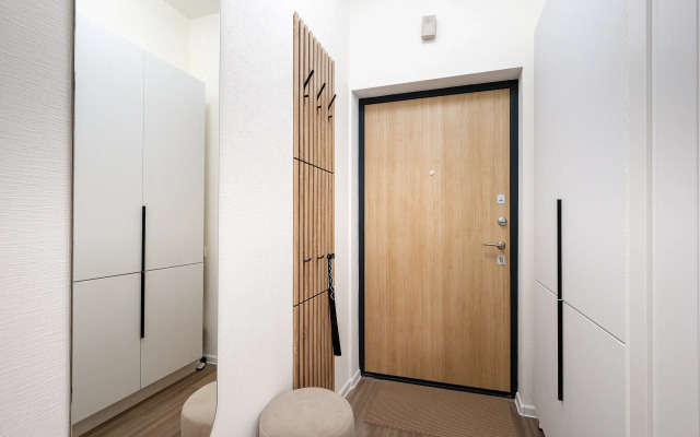 Na Oktyabryskoy Naberezhnoy Apartments