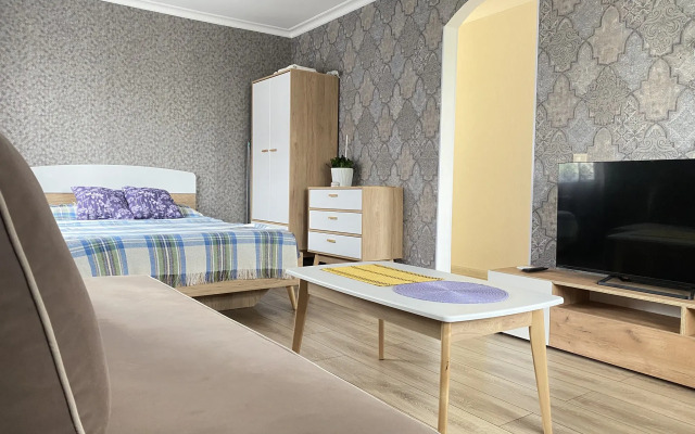 U Rechnogo porta nedaleko ot tsentra Kazani Flat