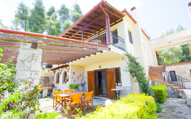 Bizmut Shared Pool Paliouri Villa