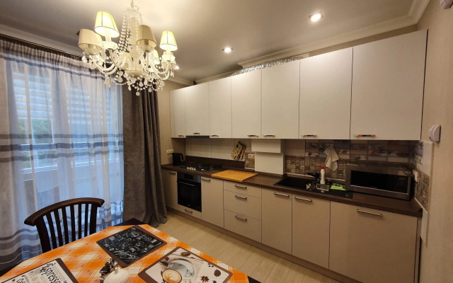 Dvukhkomnatnaya na Moskovskoy ulitse 68 Flat