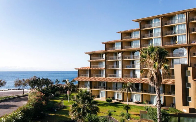 Hotel The Views Oasis - Family Friendly