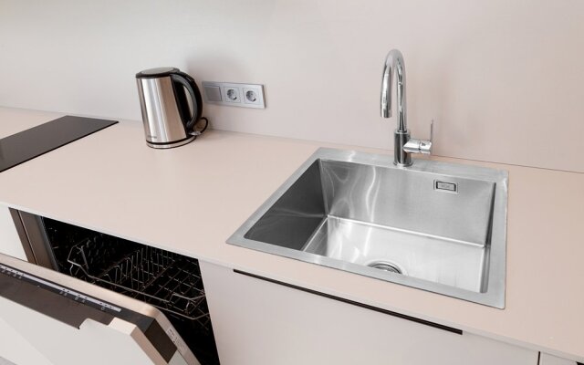 4kayf Atlantis 19a pervaya liniya u morya Apartments