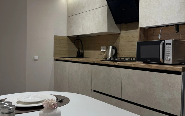 Квартира с Современным Ремонтом со Своей Закрытой Территорией