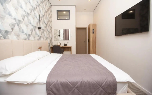 Asyl Hotel