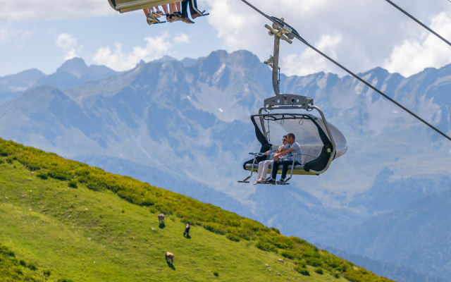 AYS Let It Snow Hotel Роза Хутор