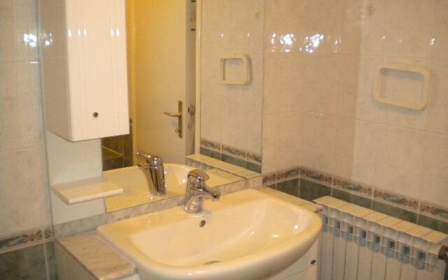 Lastavica Apartments