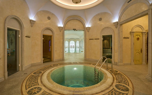 Отель Malakhovka Palace