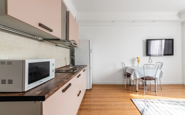 Apartamenty svetlye v stile soft-minimalizm