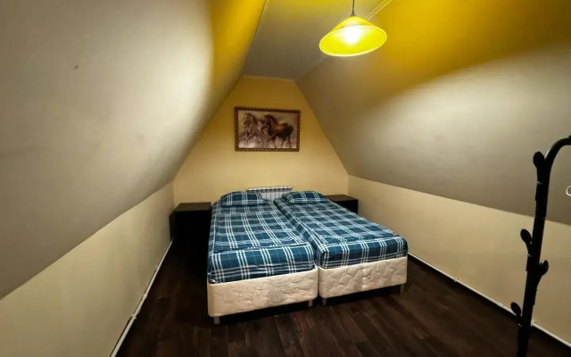 Uyutny Guest House